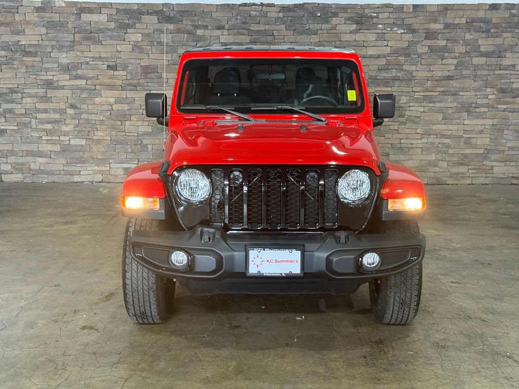 Used 2022 Jeep Gladiator Sport AWD/4WD image 2
