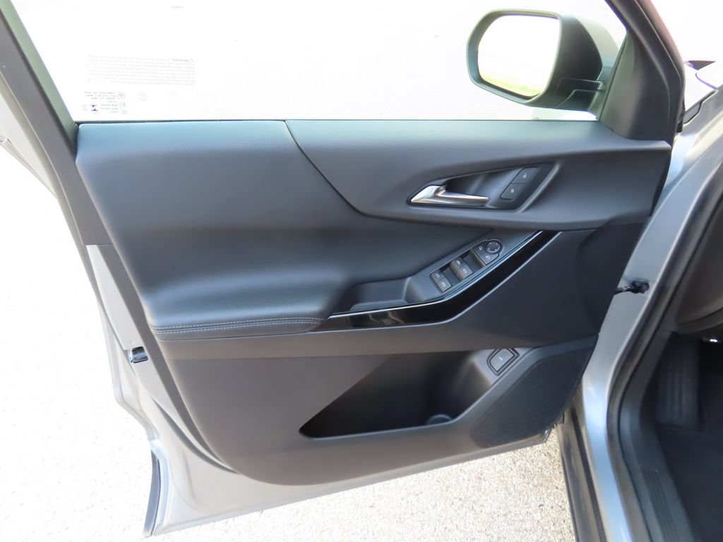 Certified 2025 Chevrolet Equinox LT w/ Convenience Package II AWD/4WD image 23
