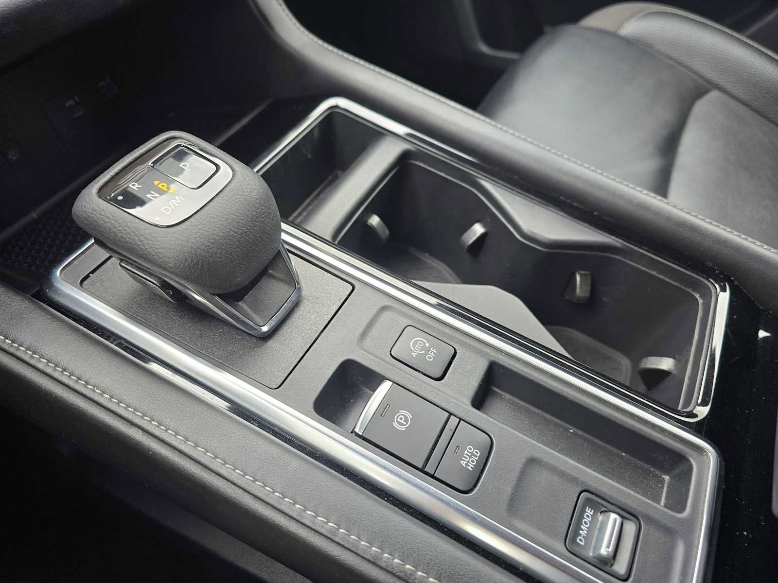 Used 2023 Nissan Pathfinder SL image 30