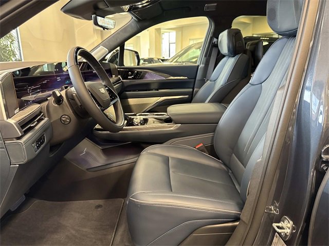New 2026 Cadillac Escalade IQ Luxury 2 image 17