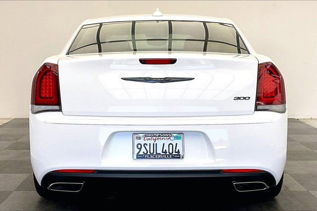 Used 2023 Chrysler 300 Touring w/ Sport Appearance Package RWD image 3