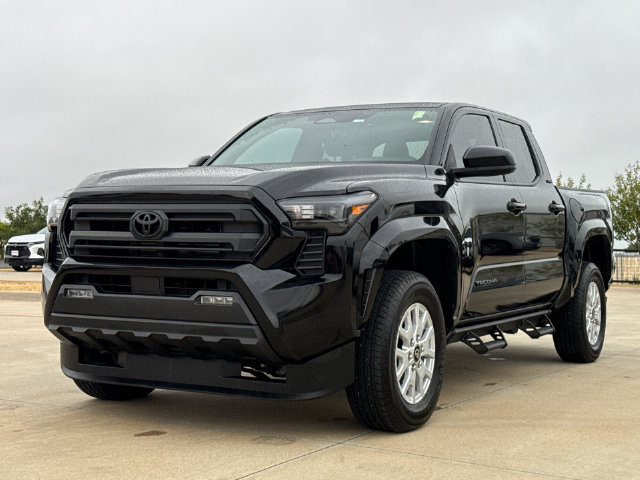 Used 2026 Toyota Tacoma SR5 AWD/4WD image 3