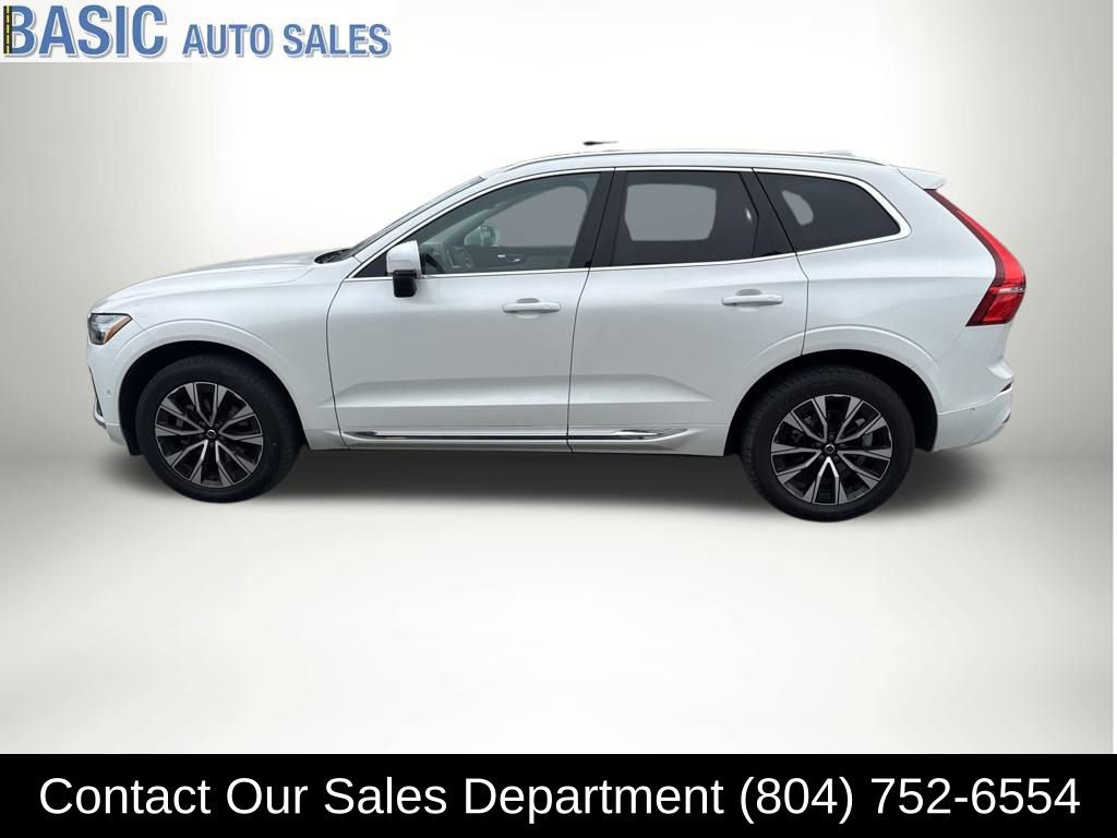 Used 2023 Volvo XC60 B5 Plus image 1