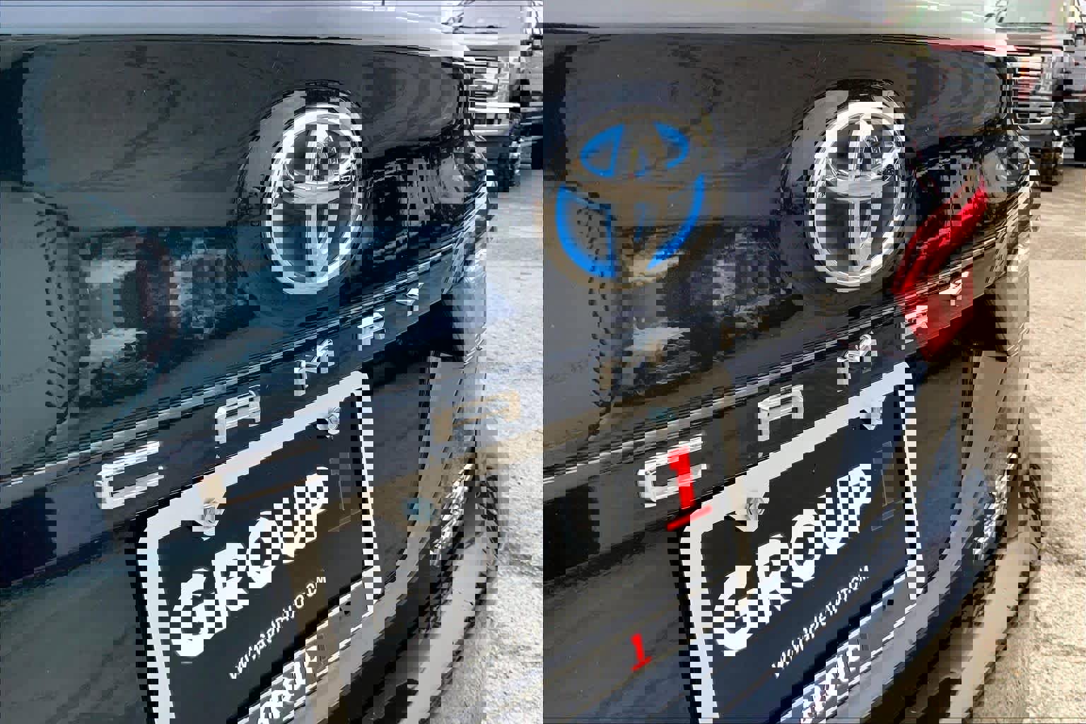 Used 2021 Toyota Camry XLE image 31