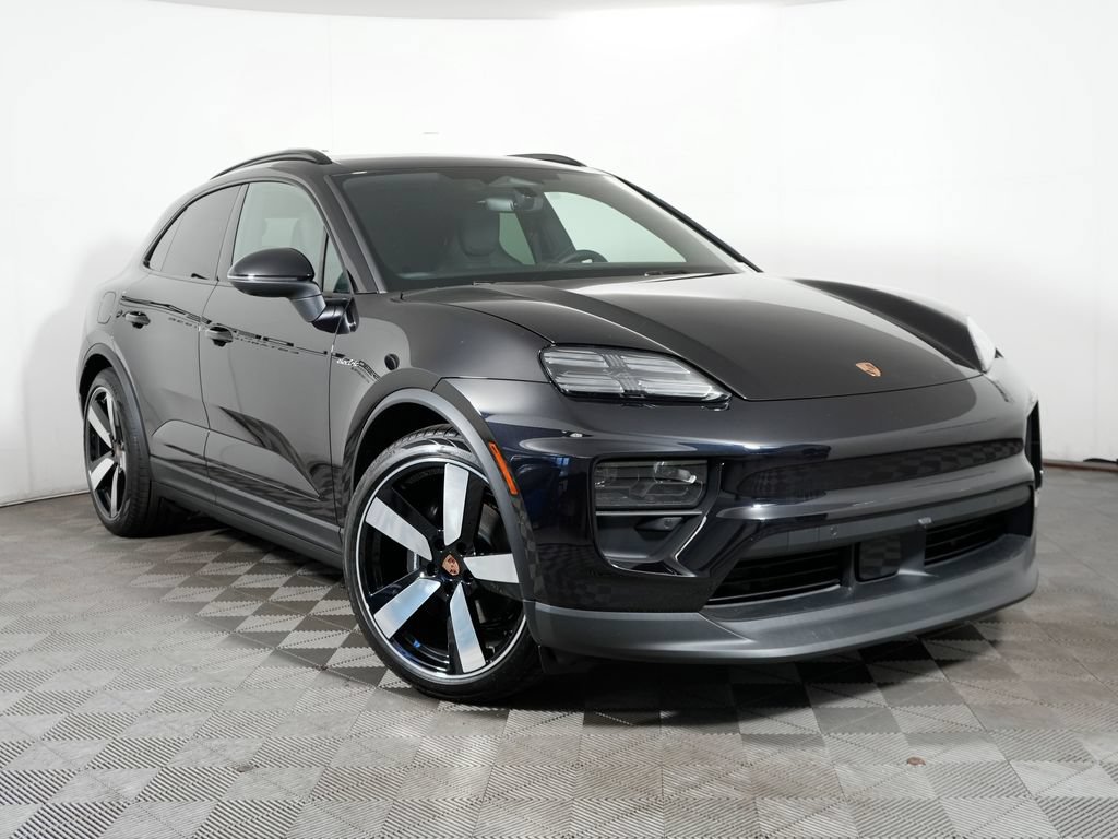 New 2026 Porsche Macan 4 Electric AWD/4WD image 9