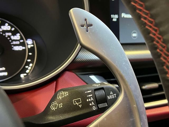 Used 2020 Alfa Romeo Stelvio Ti Sport AWD/4WD image 25