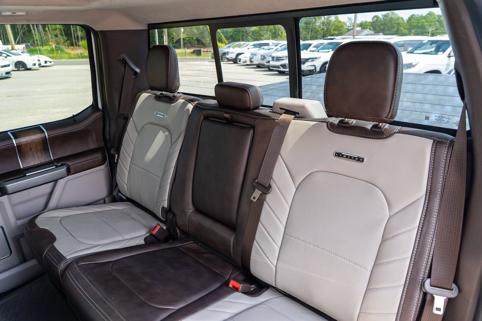 Certified 2019 Ford F250 Limited w/ FX4 Off-Road Package AWD/4WD image 18
