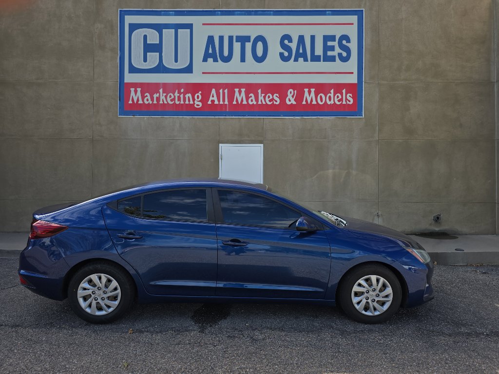 Used 2019 Hyundai Elantra SE image 3