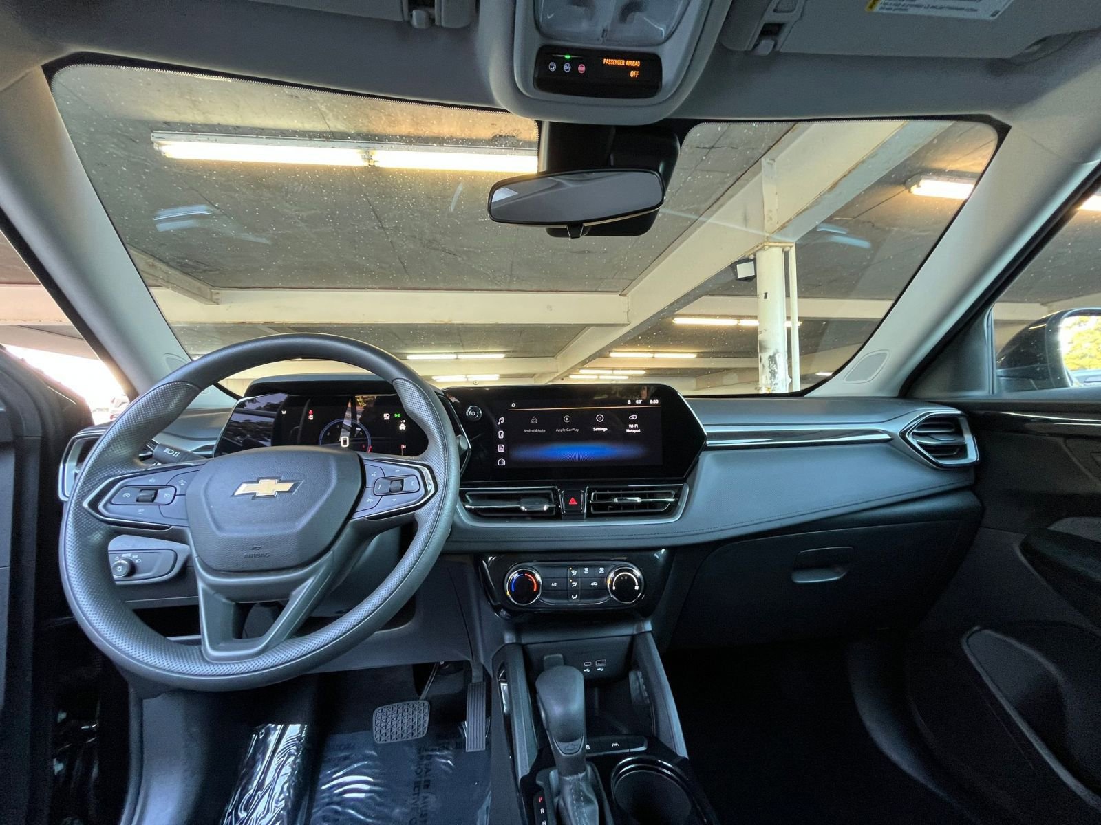 Used 2025 Chevrolet TrailBlazer LT FWD image 34