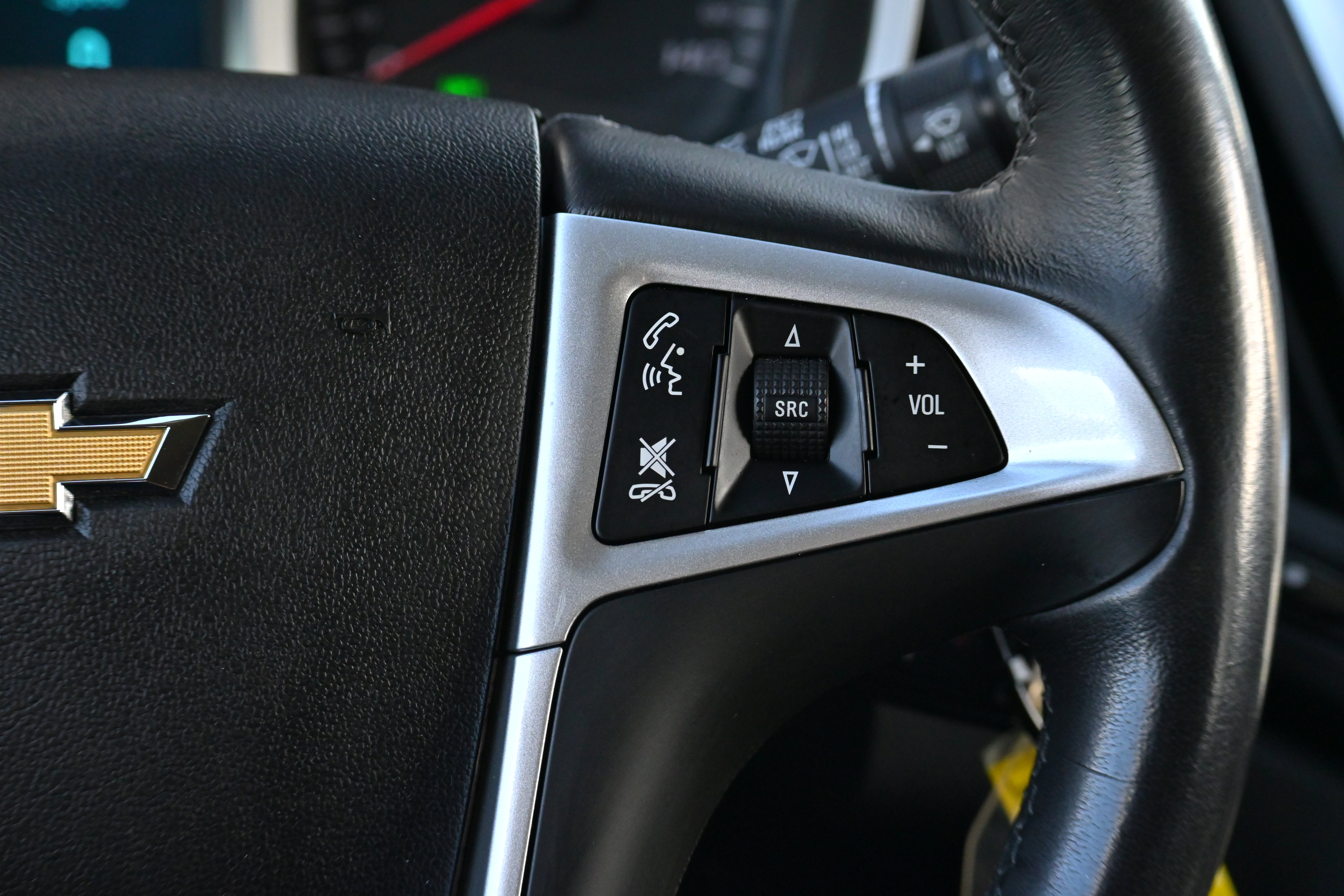 Used 2017 Chevrolet Equinox Premier w/ Enhanced Convenience Package image 21