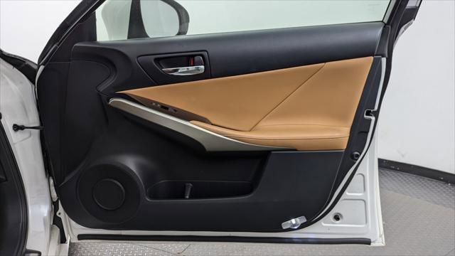 Used 2016 Lexus IS 200t image 23