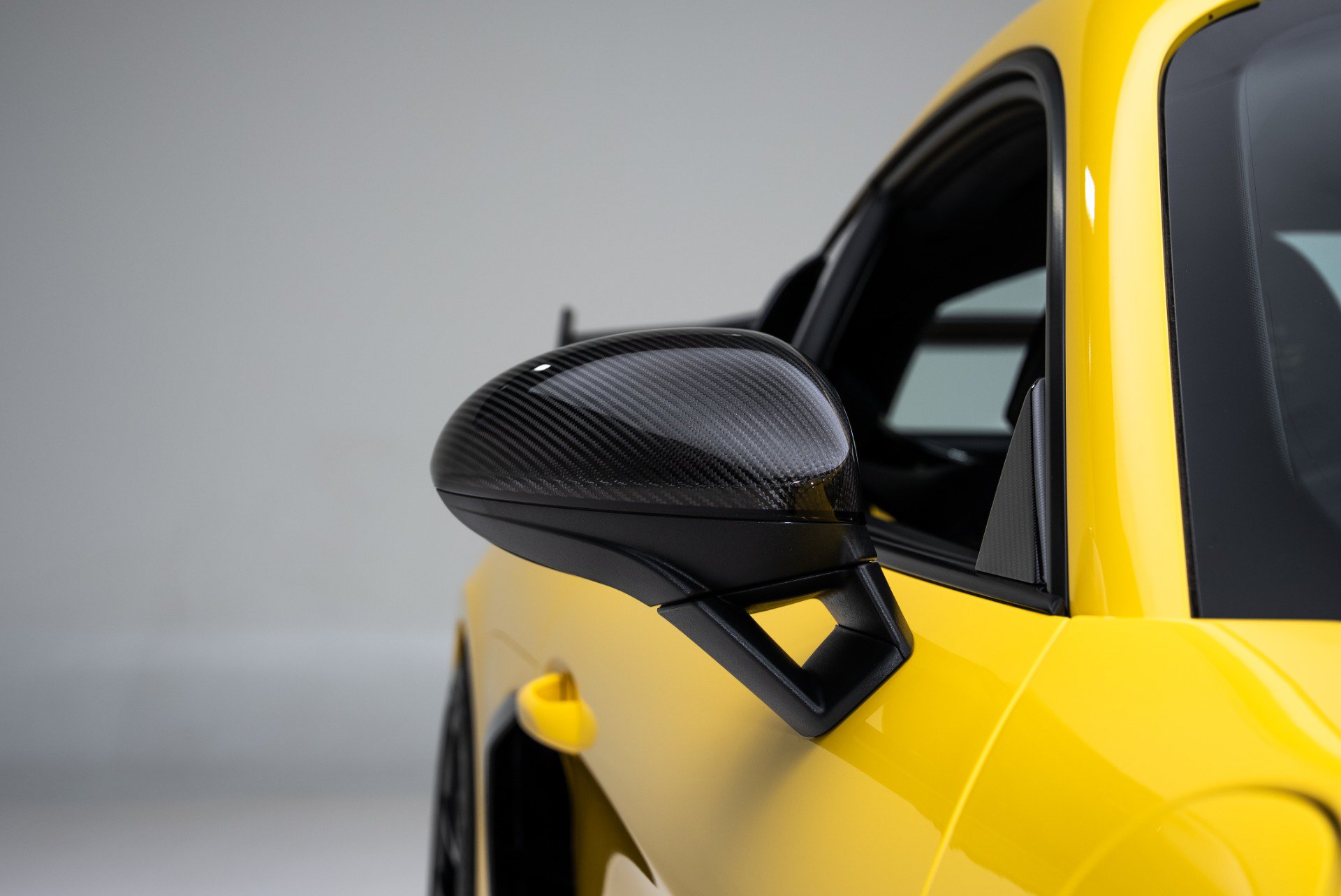 Used 2024 Porsche 718 Cayman GT4 RS RWD image 17