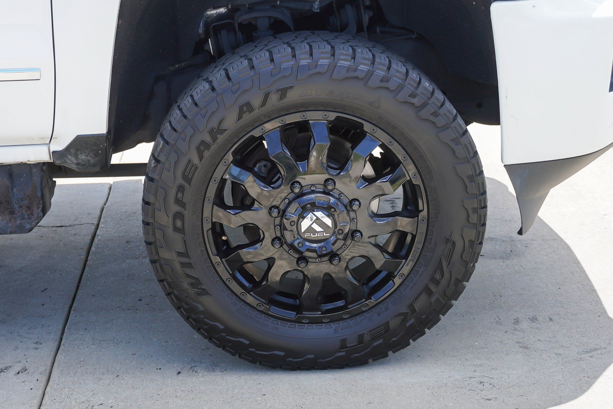 Used 2018 Chevrolet Silverado 3500 LTZ AWD/4WD image 10