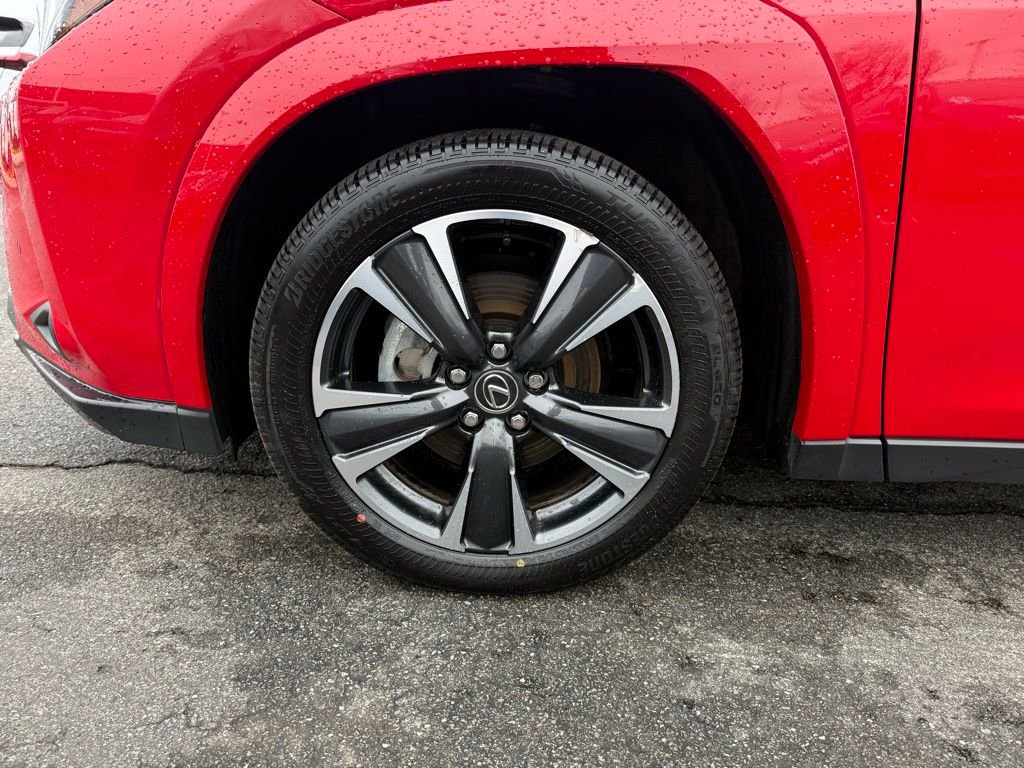 Used 2025 Lexus UX 300h AWD image 26