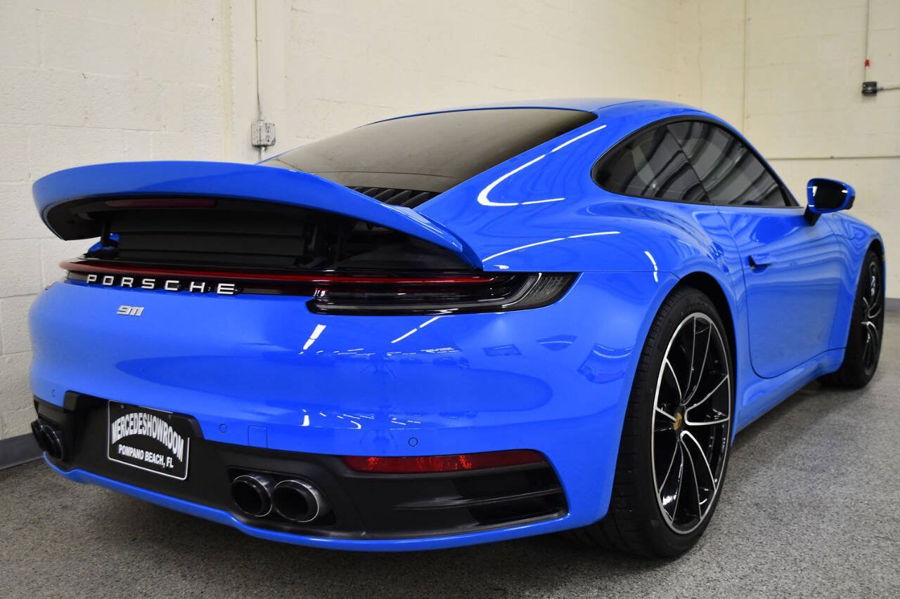 Used 2022 Porsche 911 Carrera image 8