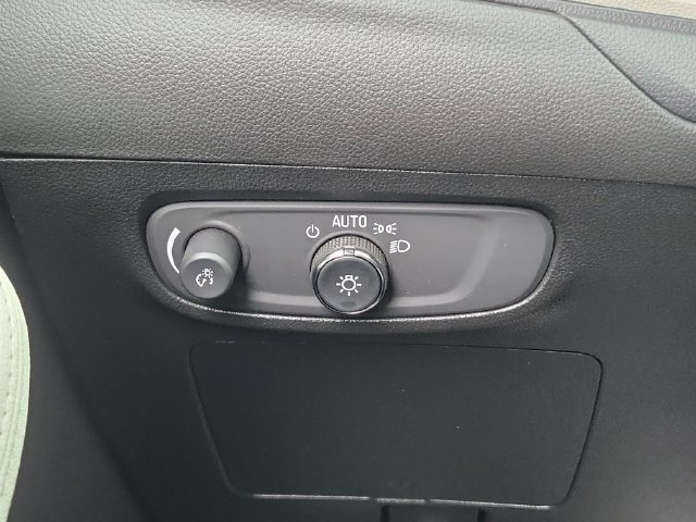 Certified 2025 Buick Encore GX Sport Touring w/ Advanced Technology Package FWD image 22