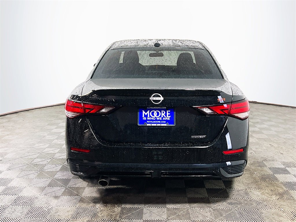 Used 2025 Nissan Sentra SR w/ Midnight Edition image 7