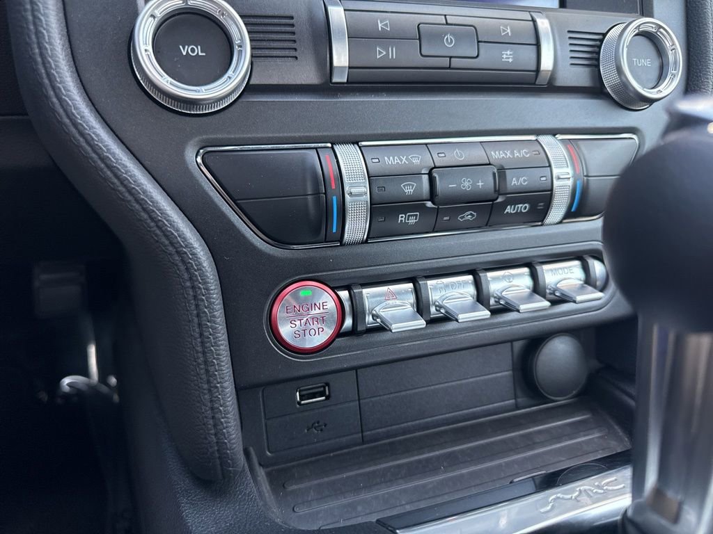 Used 2022 Ford Mustang GT w/ Equipment Group 301A RWD image 19