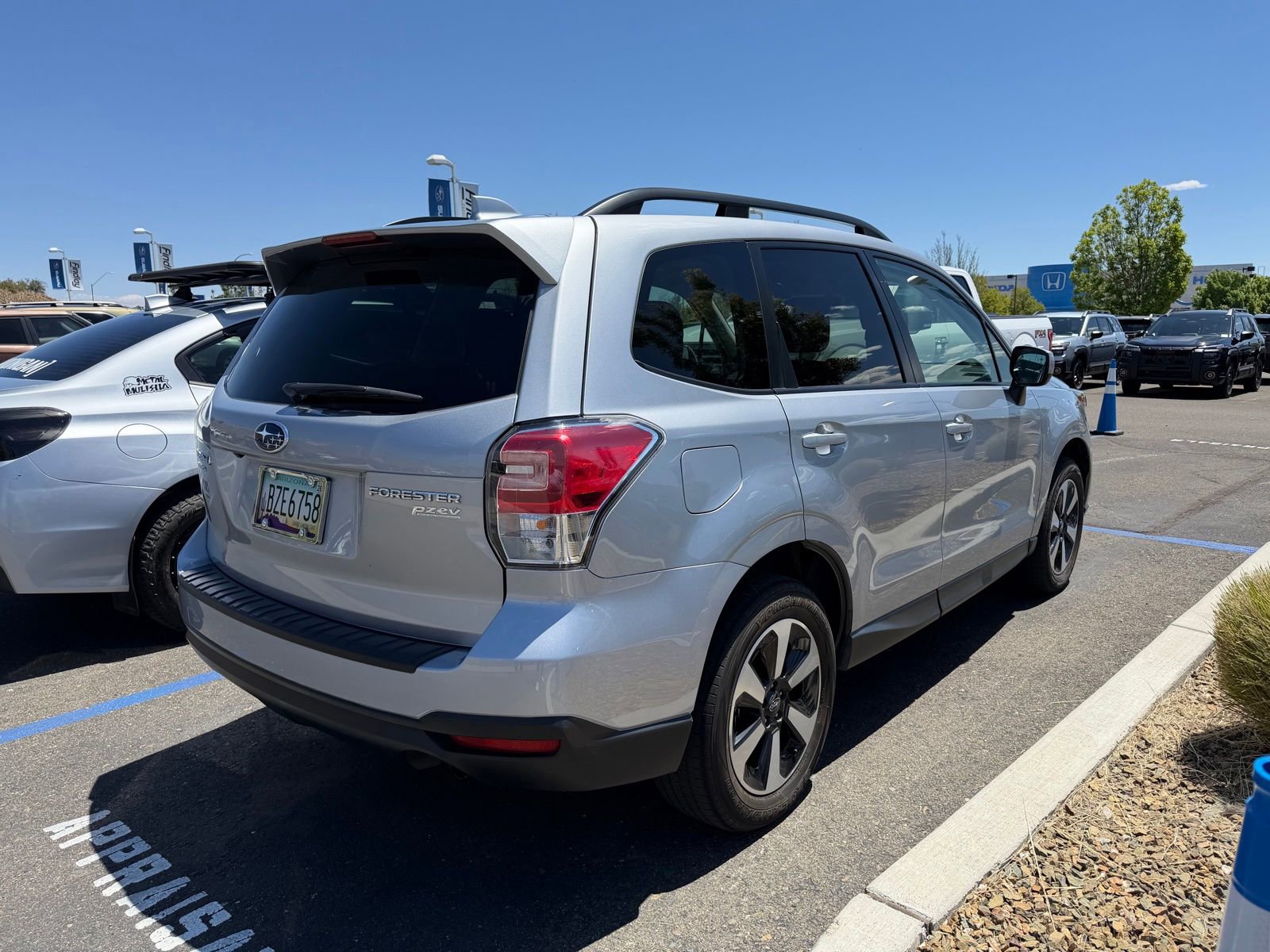 Used 2017 Subaru Forester 2.5i Premium AWD/4WD image 5