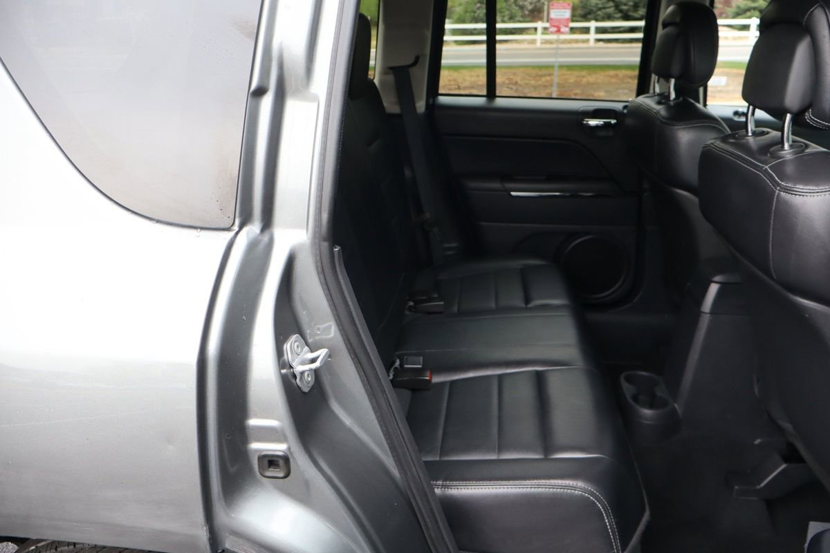 Used 2012 Jeep Compass Limited w/ Sun/Sound Group AWD/4WD image 21