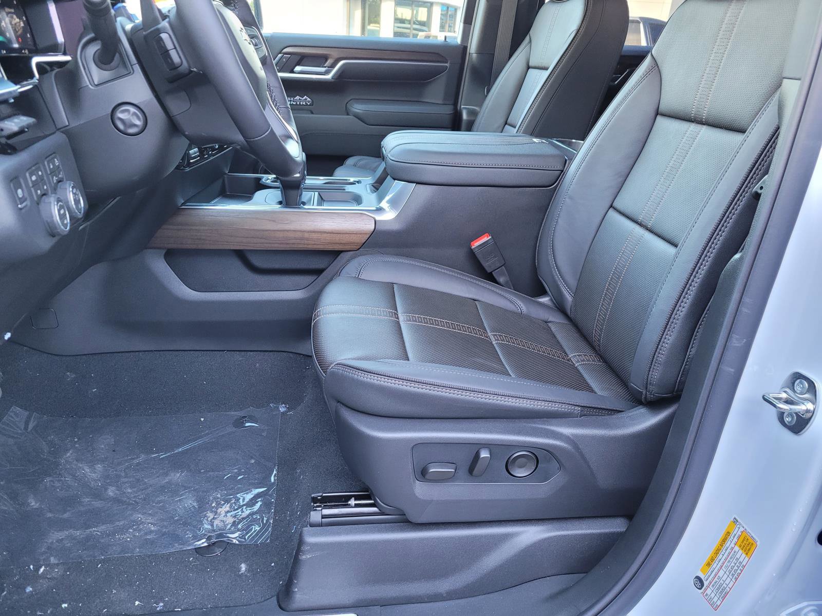 New 2026 Chevrolet Silverado 1500 High Country w/ Technology Package AWD/4WD image 10