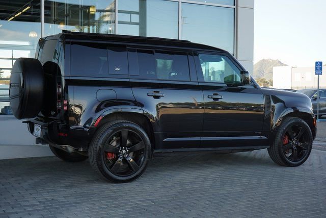 Used 2022 Land Rover Defender 110 X image 8