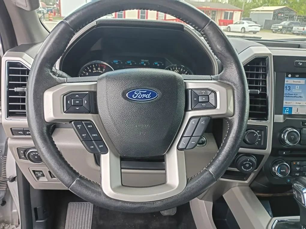 Used 2018 Ford F150 Lariat image 16