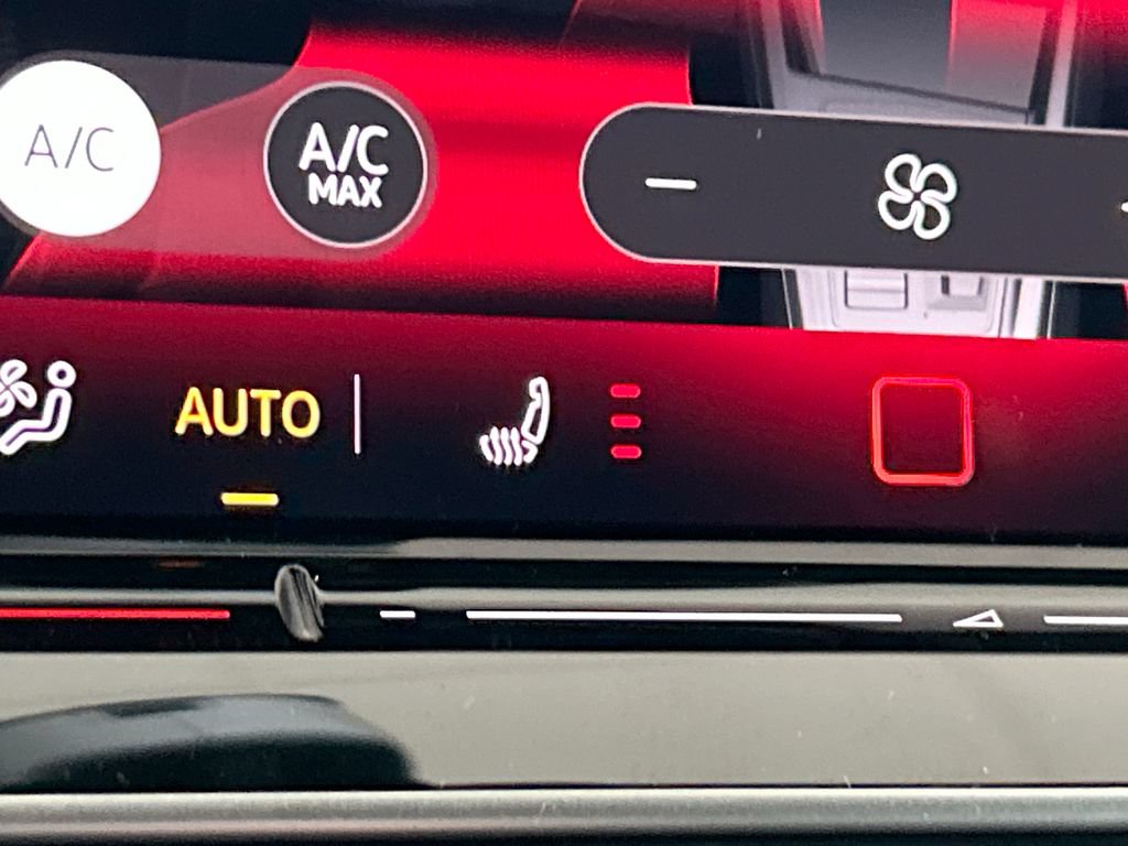 New 2026 Volkswagen GTI SE FWD image 27