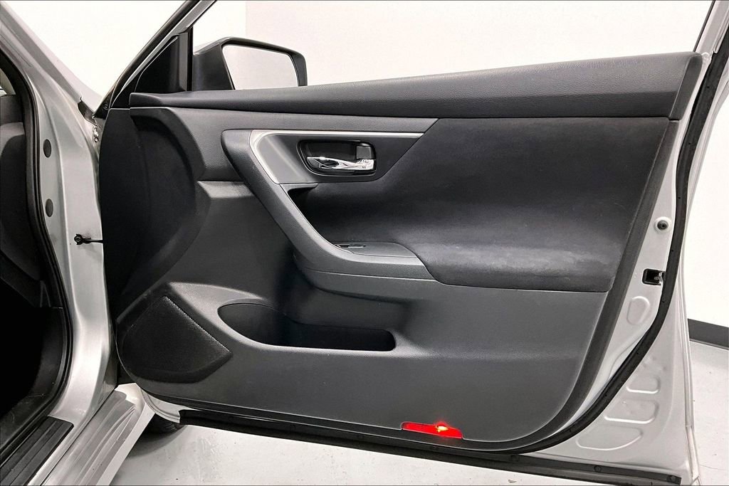 Used 2015 Nissan Altima 2.5 S image 22
