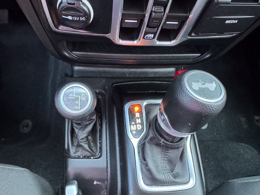 Used 2023 Jeep Wrangler Unlimited w/ Cold Weather Group AWD/4WD image 20