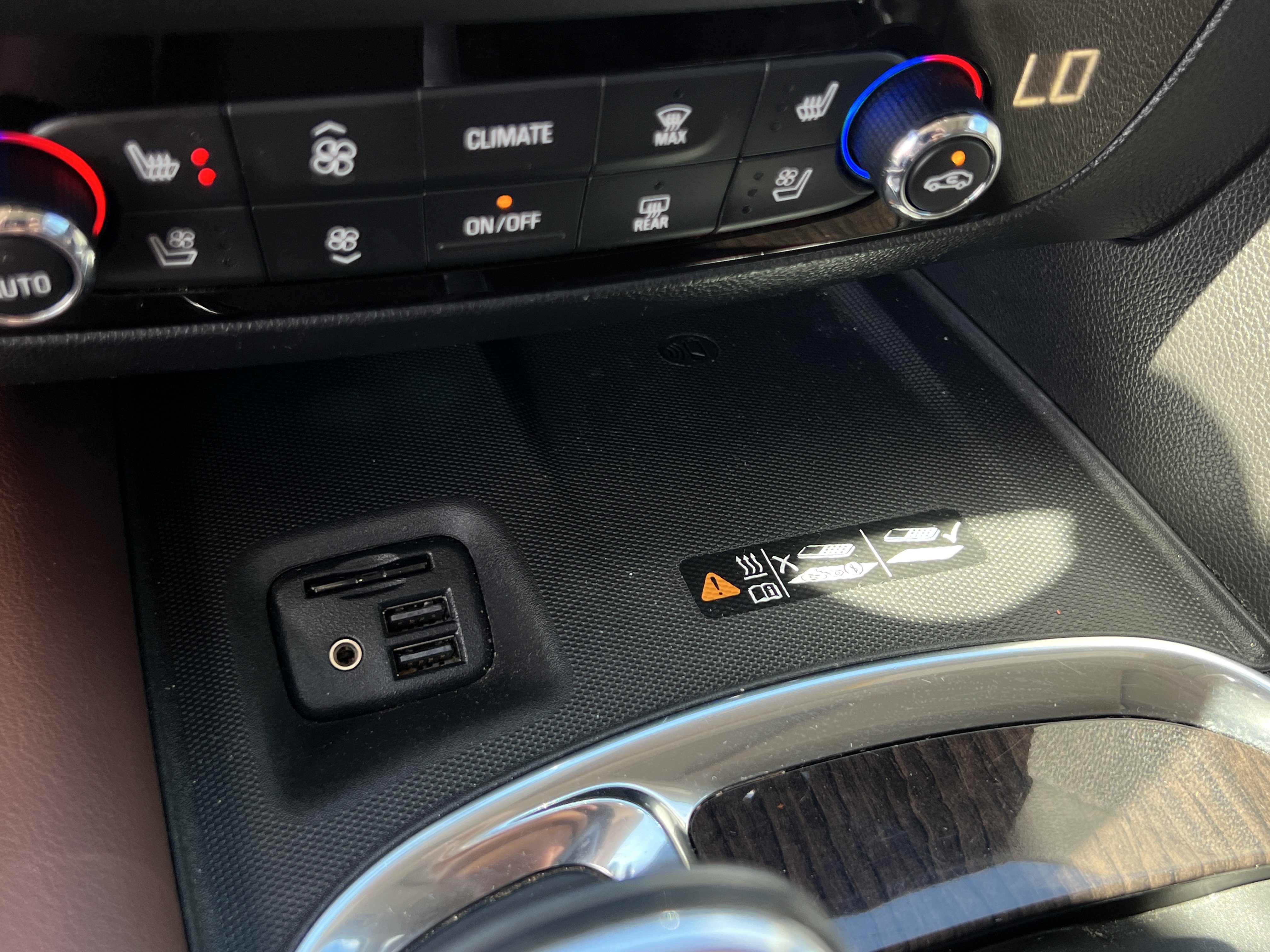 Used 2020 Buick Enclave Avenir FWD image 23