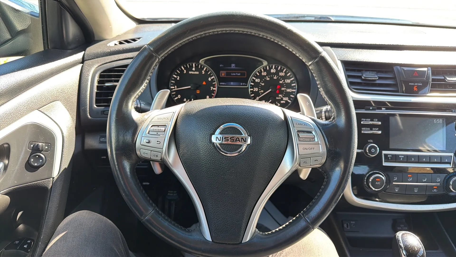 Used 2018 Nissan Altima 2.5 SR FWD image 10