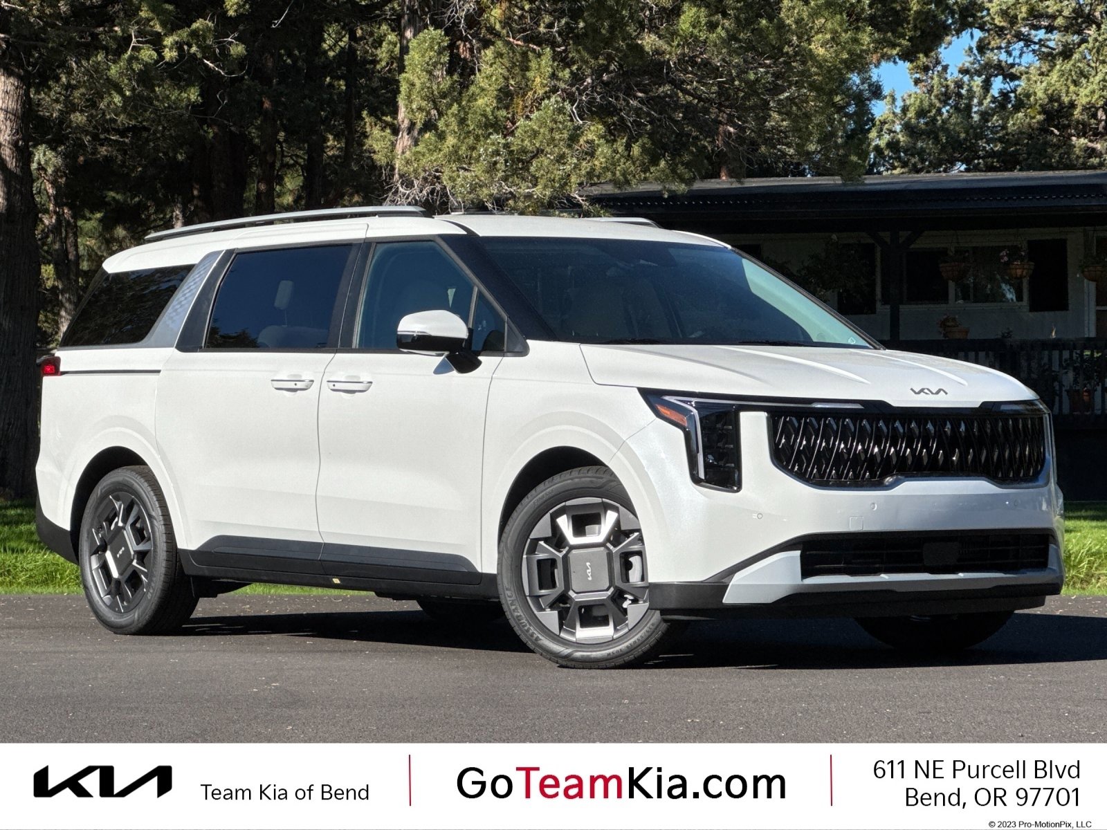 New 2026 Kia Carnival EX image 1