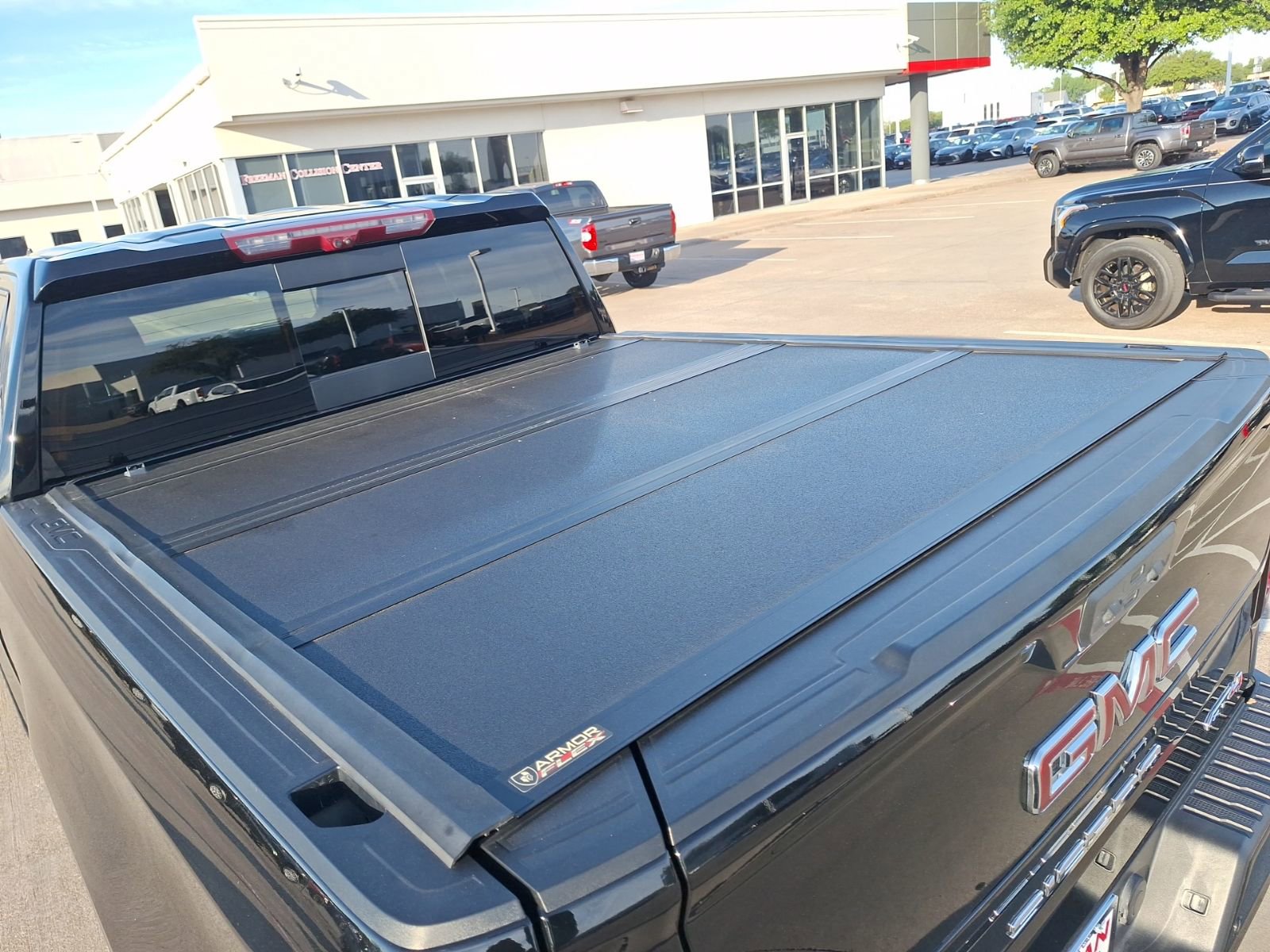 Used 2023 GMC Sierra 1500 AT4 w/ Technology Package image 36