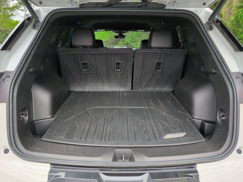 Used 2023 Chevrolet Blazer Premier w/ Driver Confidence II Package FWD image 28