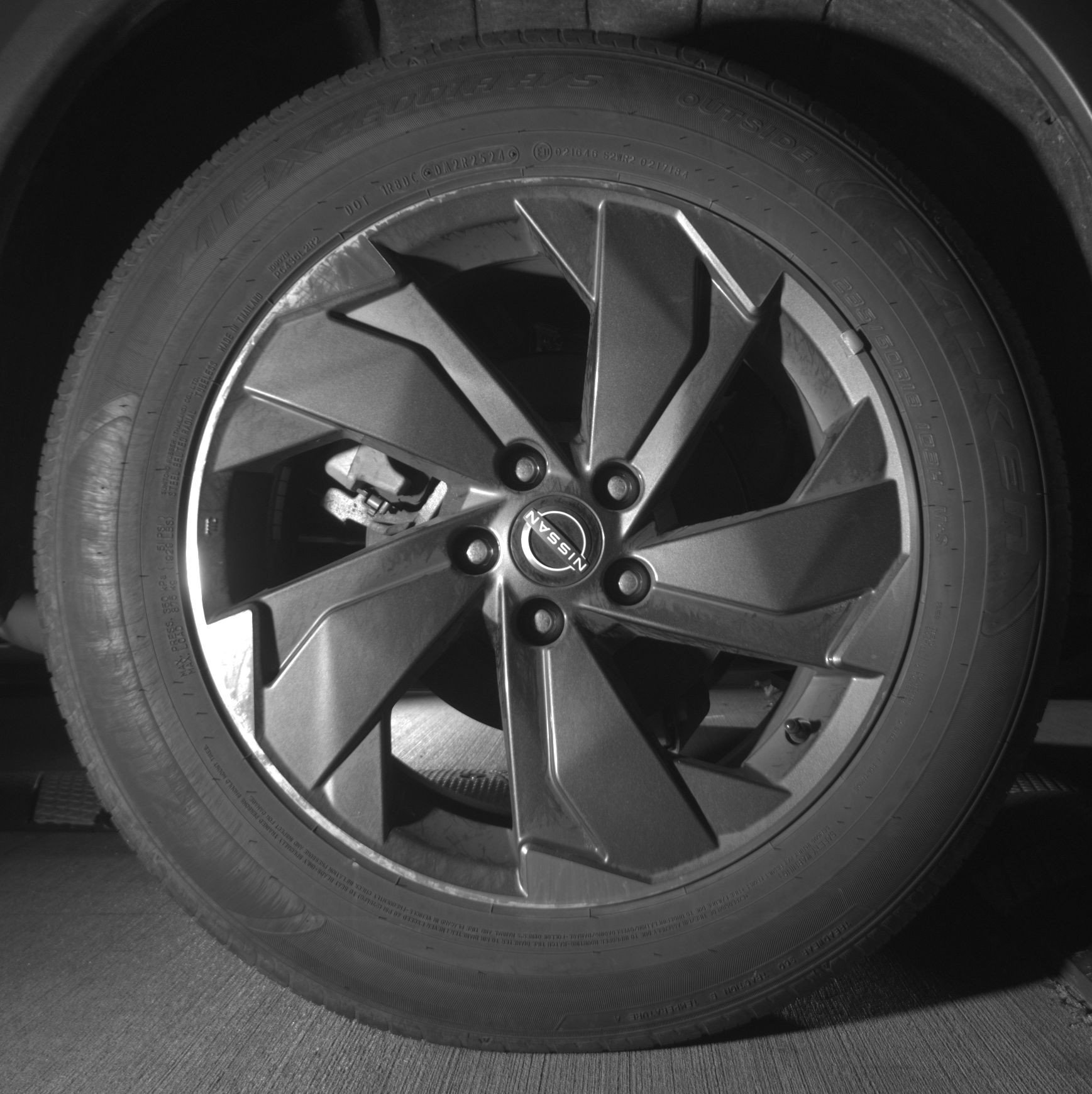 Used 2025 Nissan Rogue SV FWD image 15