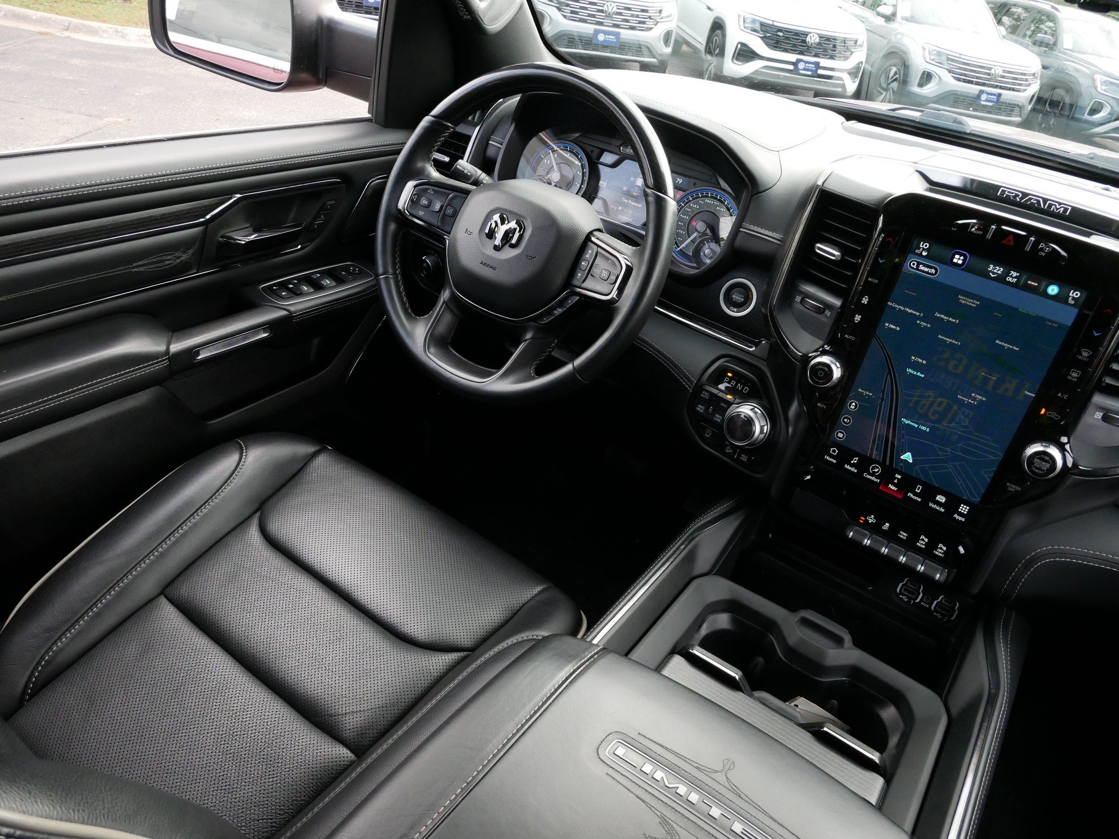 Used 2022 RAM 1500 Limited AWD/4WD image 9