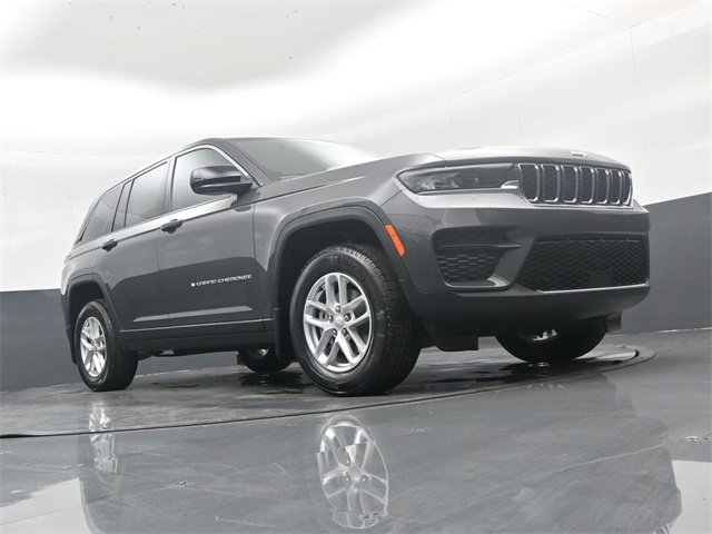 New 2025 Jeep Grand Cherokee Laredo X w/ Luxury Tech Group I image 36