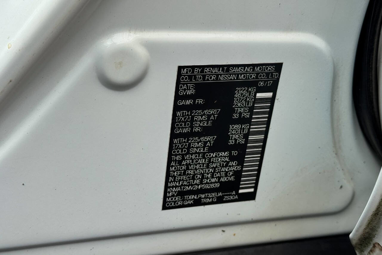 Used 2017 Nissan Rogue S AWD/4WD image 18