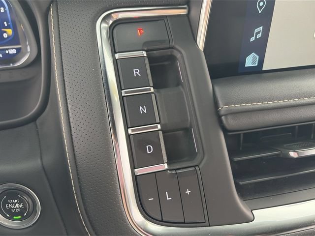 Used 2023 Chevrolet Tahoe Premier AWD/4WD image 29