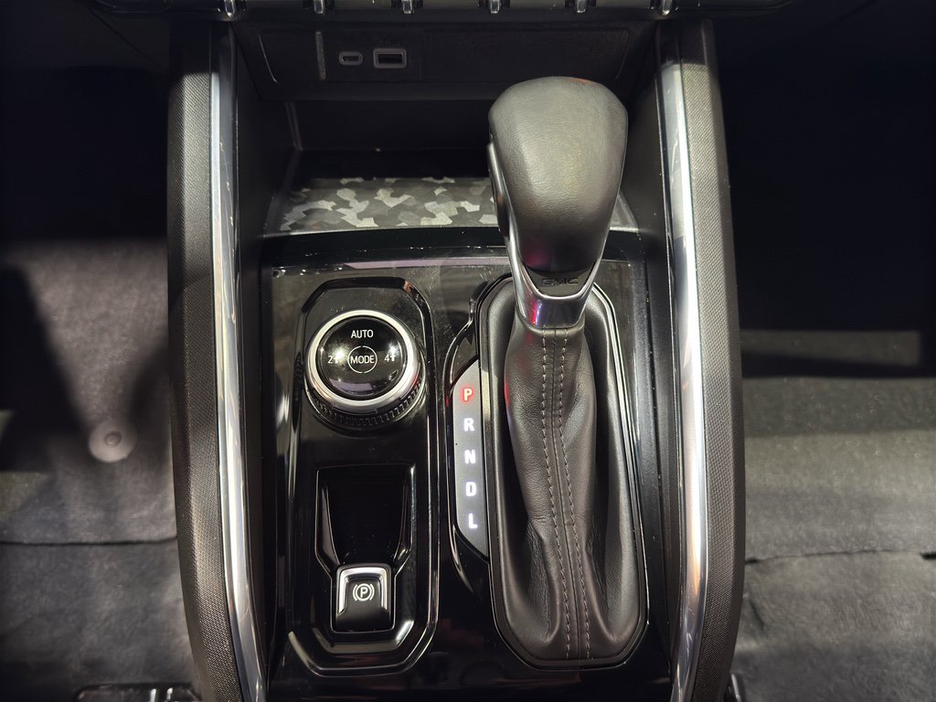 Used 2023 GMC Canyon Elevation w/ Elevation Premium Package image 32