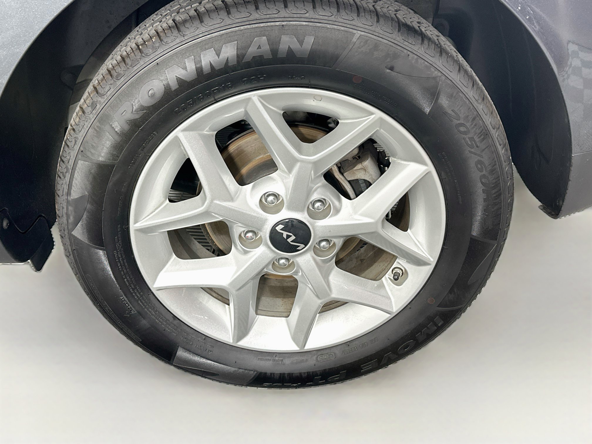 Used 2025 Kia Soul LX w/ LX Technology Package FWD image 11