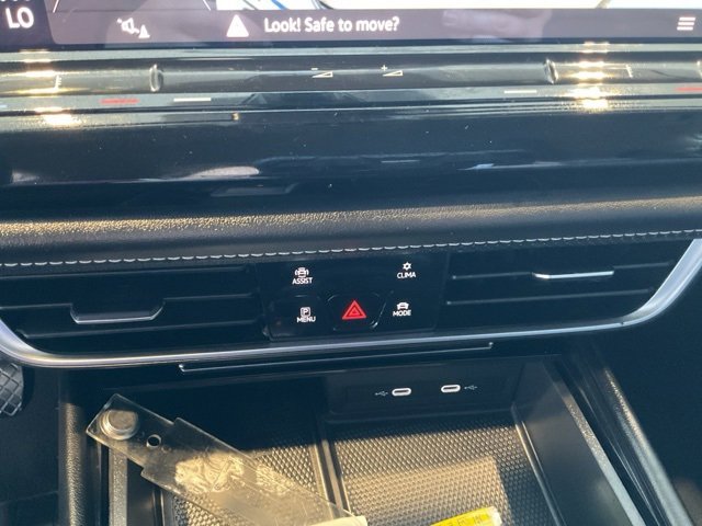 Used 2024 Volkswagen Atlas SE image 15