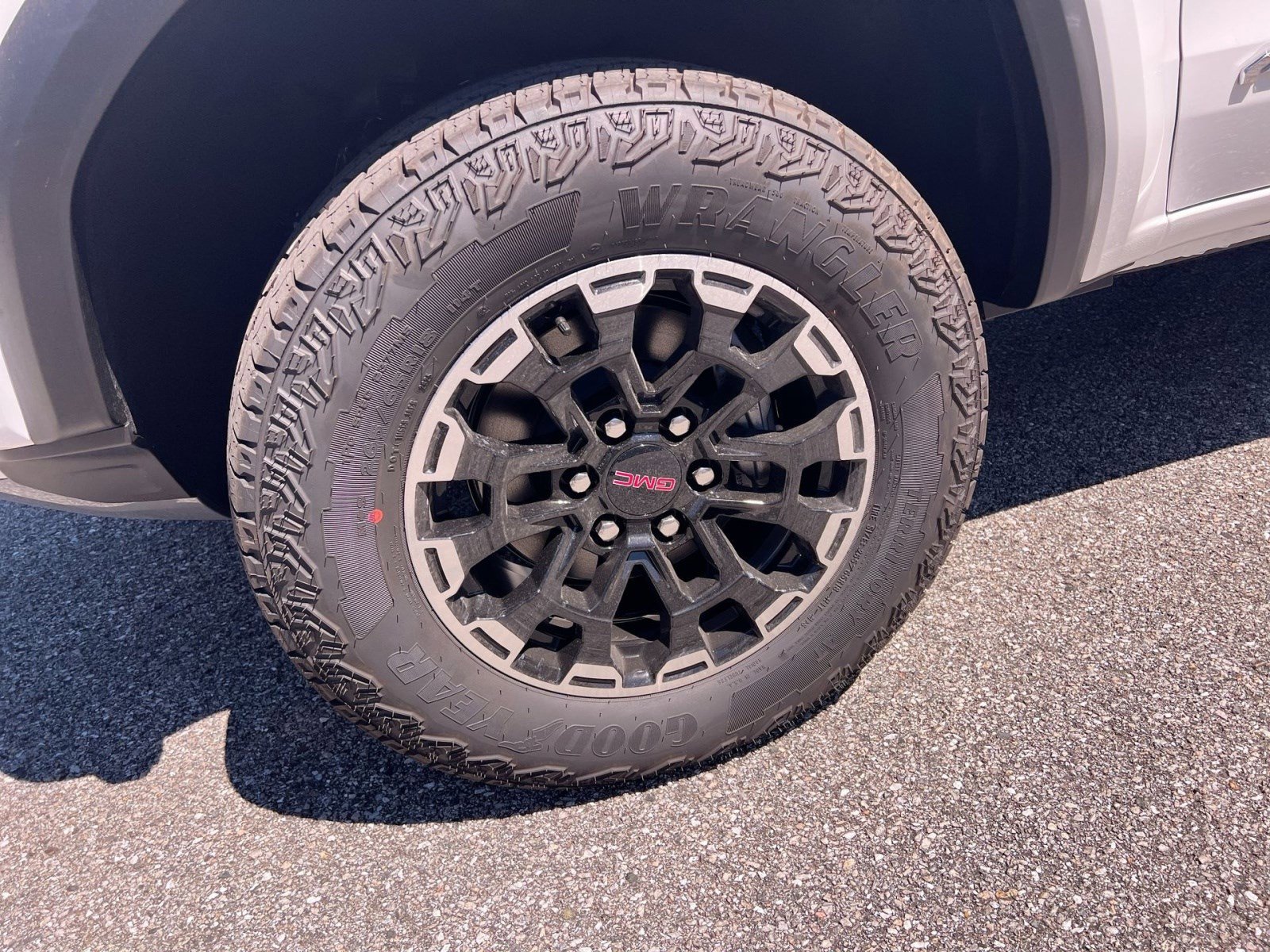 New 2026 GMC Canyon AT4 w/ Technology Plus Package image 11