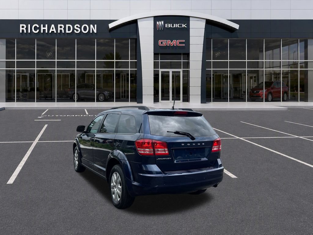 Used 2020 Dodge Journey SE w/ SE Popular Equipment Group FWD image 3