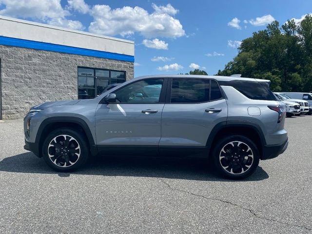 New 2026 Chevrolet Equinox LT w/ LPO, Floor Liner Package image 2