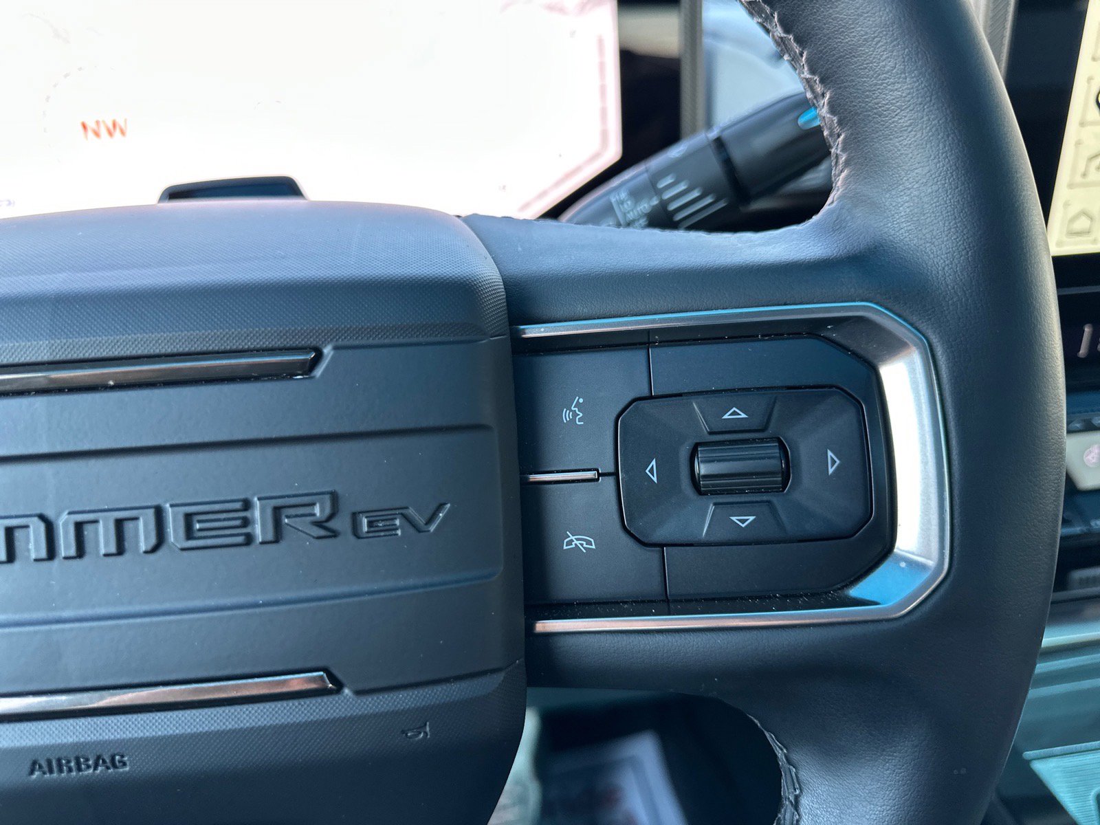 Used 2024 GMC Hummer EV 3X w/ Omega Edition AWD/4WD image 34