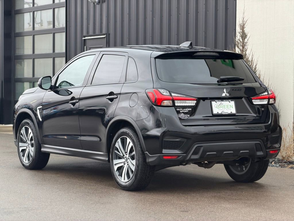 Used 2025 Mitsubishi Outlander Sport AWD image 3
