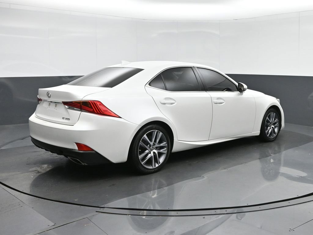 Used 2020 Lexus IS 300 image 7