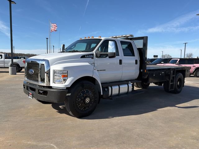Used 2021 Ford F750 2WD Crew Cab Super Duty image 3